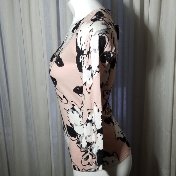 The Limited NWT Floral Light Weight Floral Sweater - Picture 4 of 8